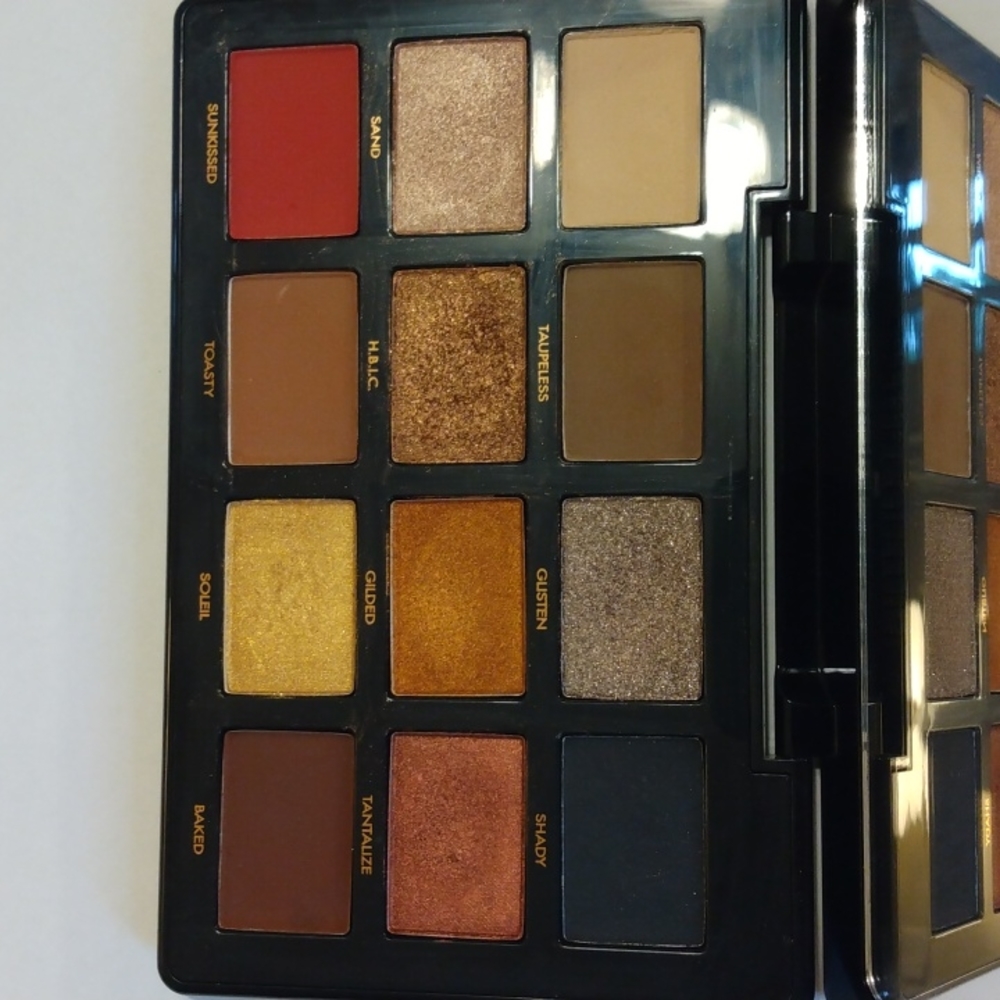 Artist couture supreme bronze eyeshadow palette